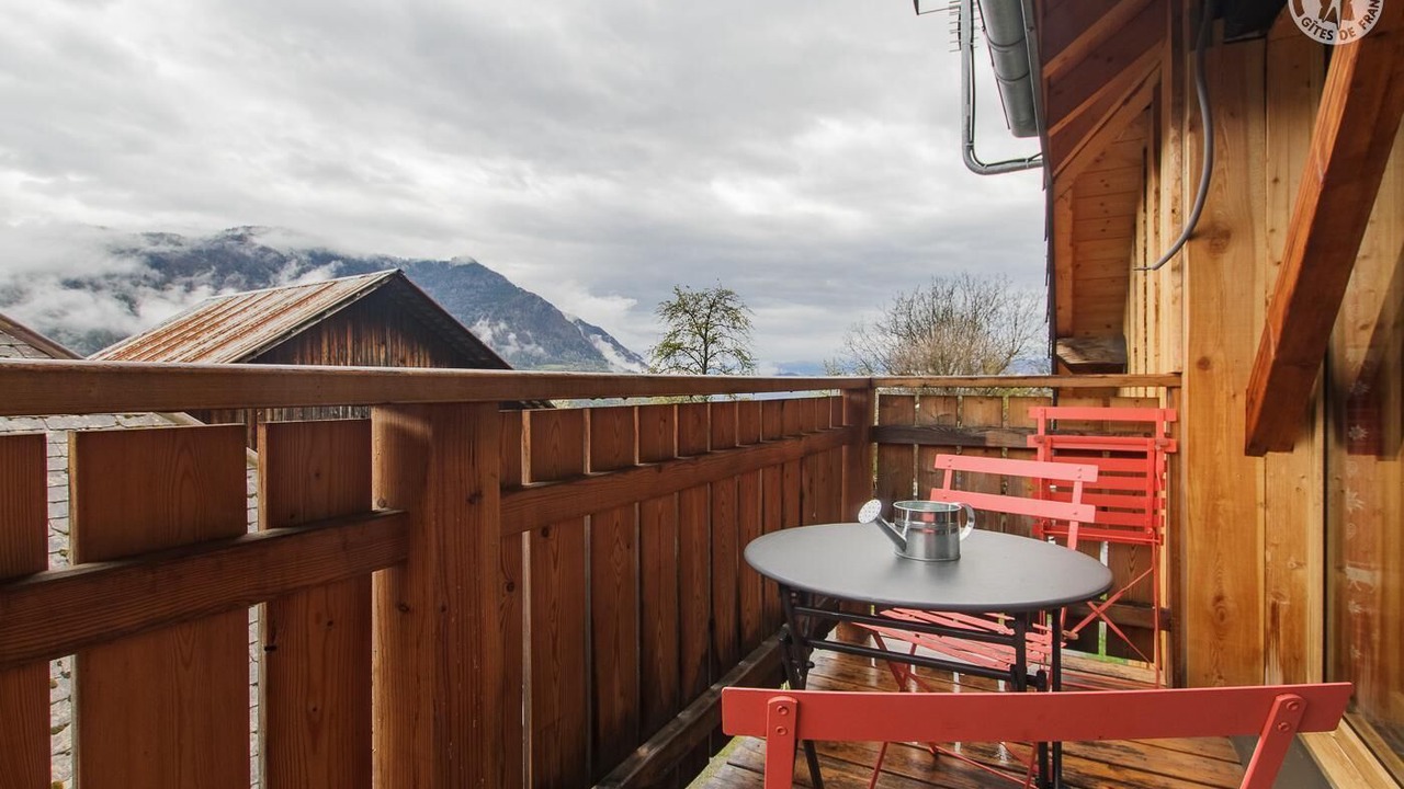 Photo of Outdoor in Aiton