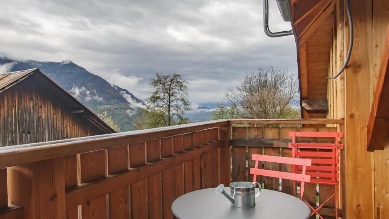 Photo of Outdoor in Aiton