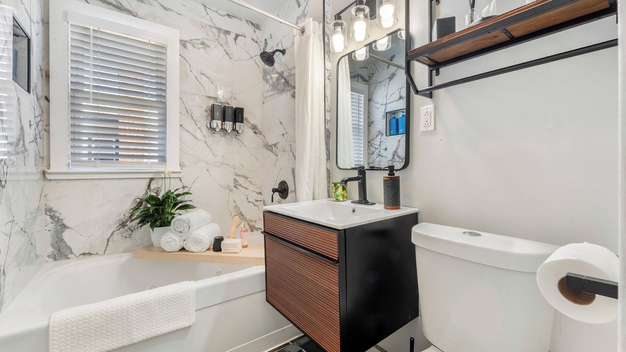 Photo of Bathroom in Irvington