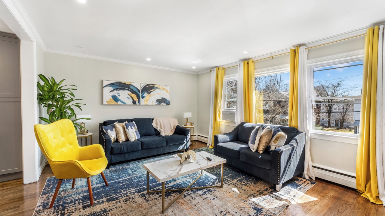 Photo of Livingroom in Irvington