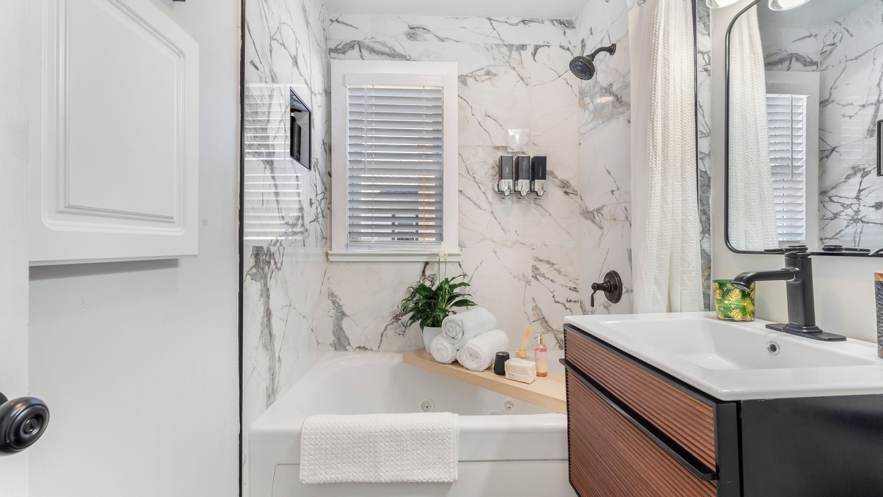 Photo of Bathroom in Irvington