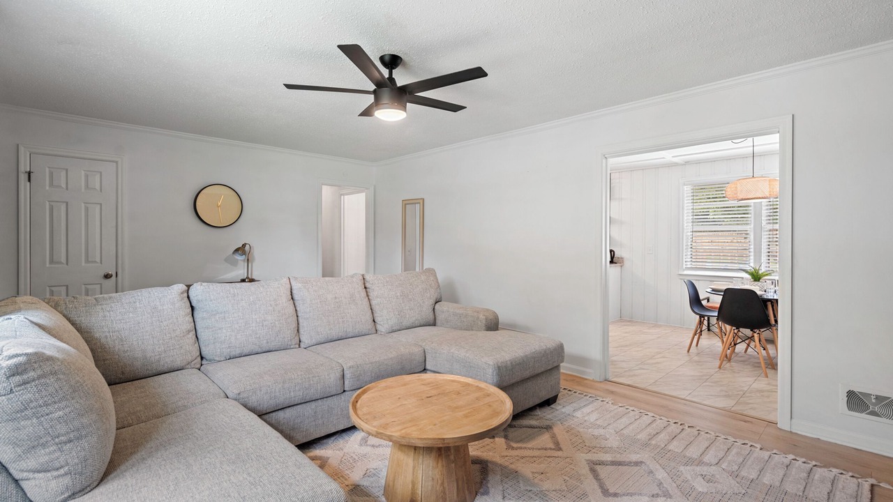 Photo of Livingroom in Columbia