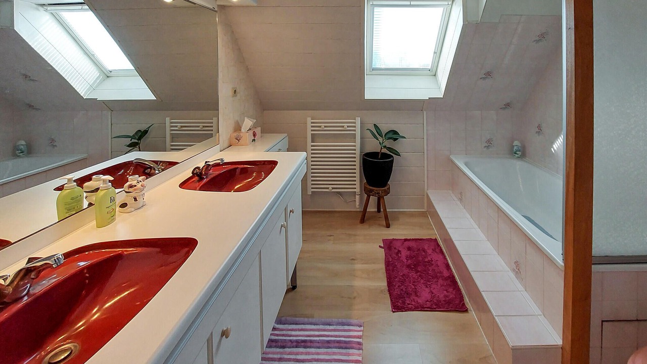 Photo of Bathroom in Locquenole