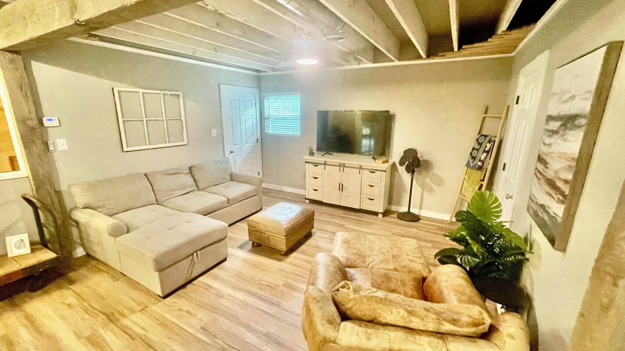 Photo of Livingroom in Bryan