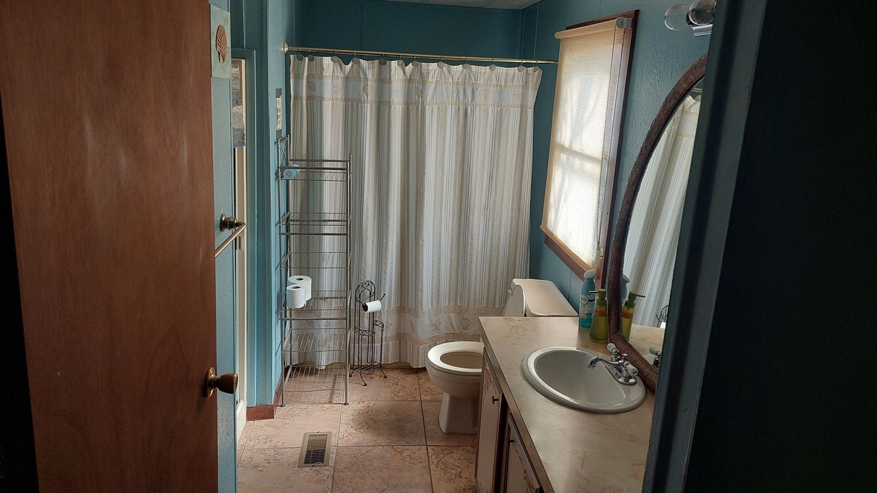 Photo of Bathroom in Concan
