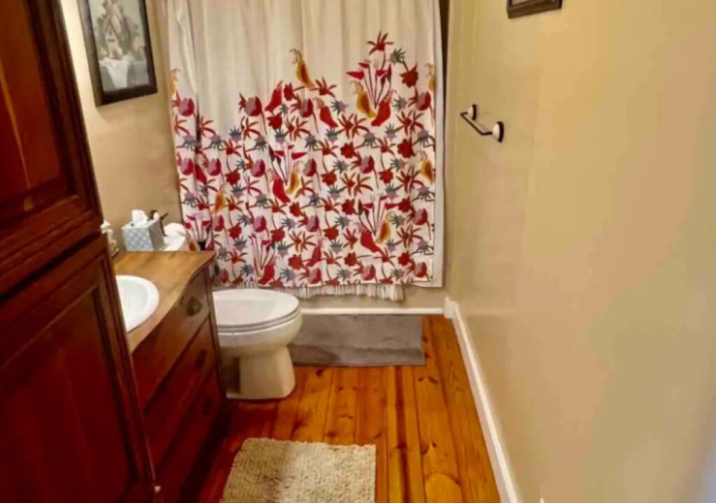 Photo of Bathroom in Kingsport