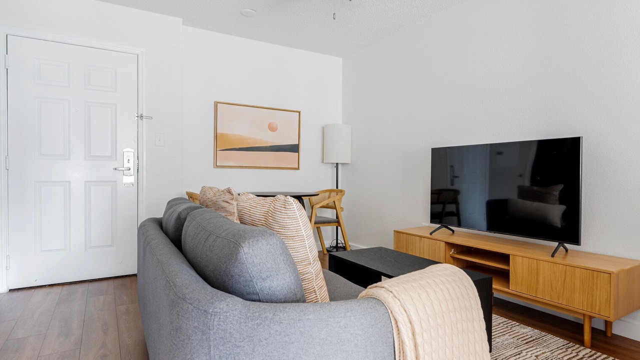 Photo of Livingroom in Gateway