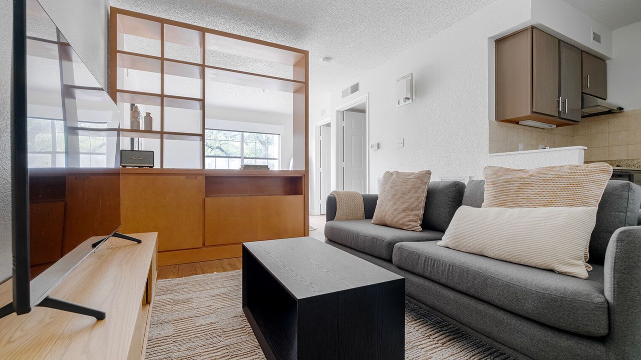 Photo of Livingroom in Gateway