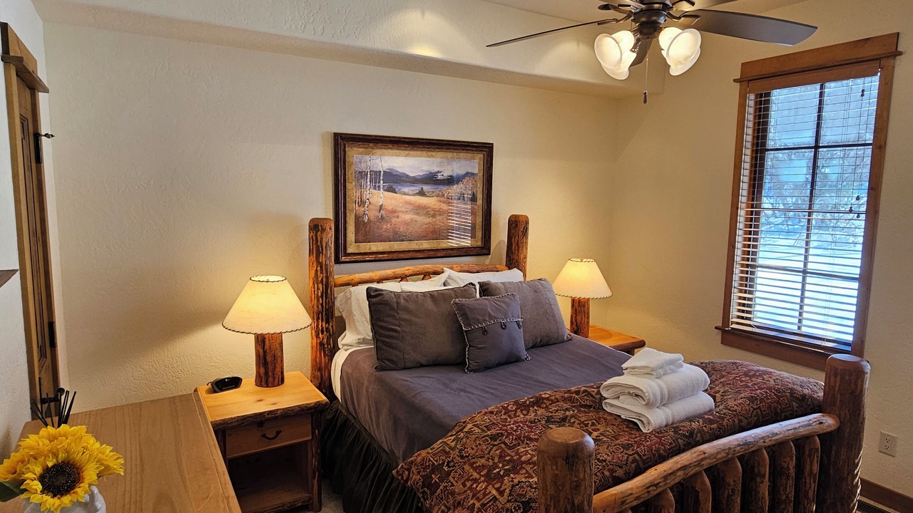 Photo of Others in Victor