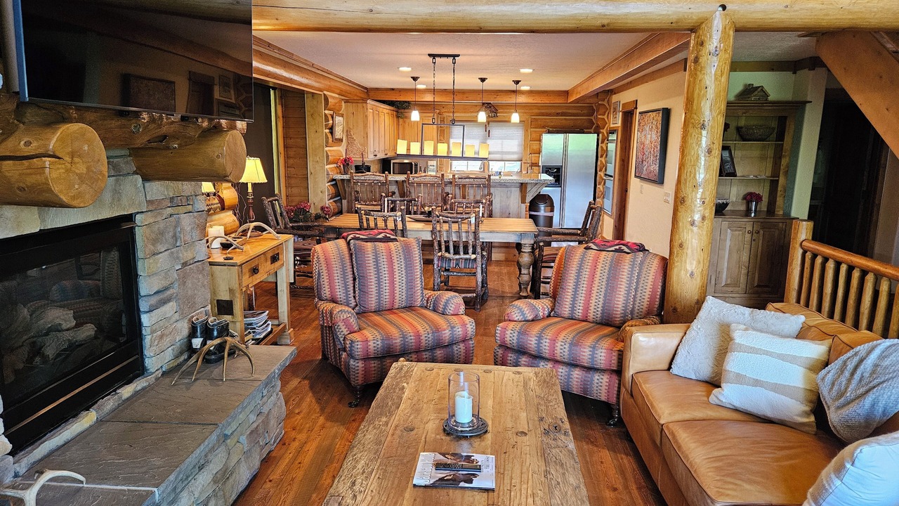 Photo of Livingroom in Victor