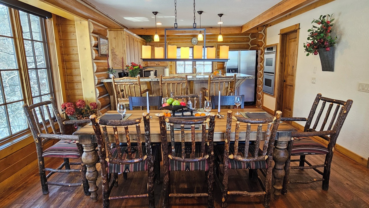 Photo of Others in Victor