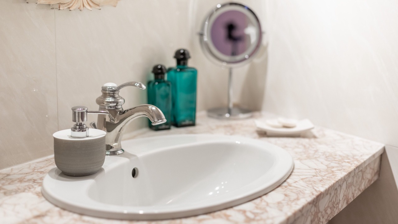 Photo of Bathroom in Sainte-Colombe-de-la-Commanderie