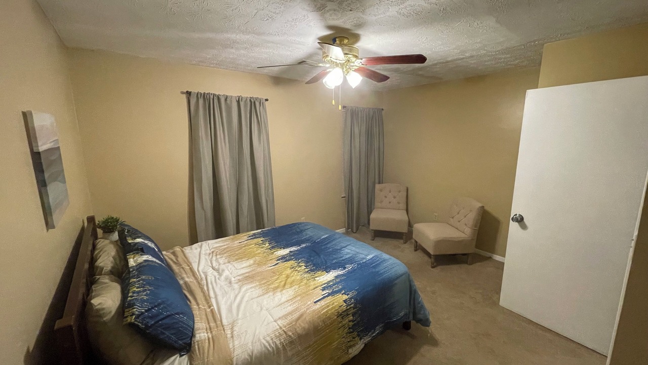 Photo of Bedroom in Stone Mountain