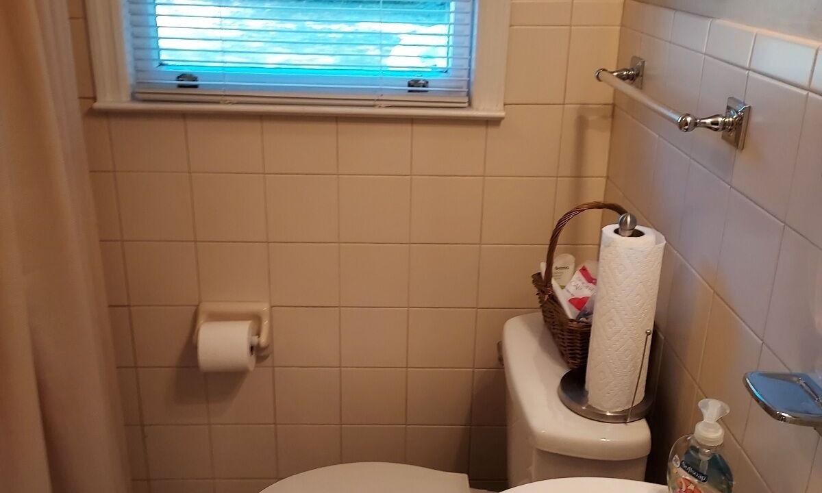 Photo of Bathroom in Martinez