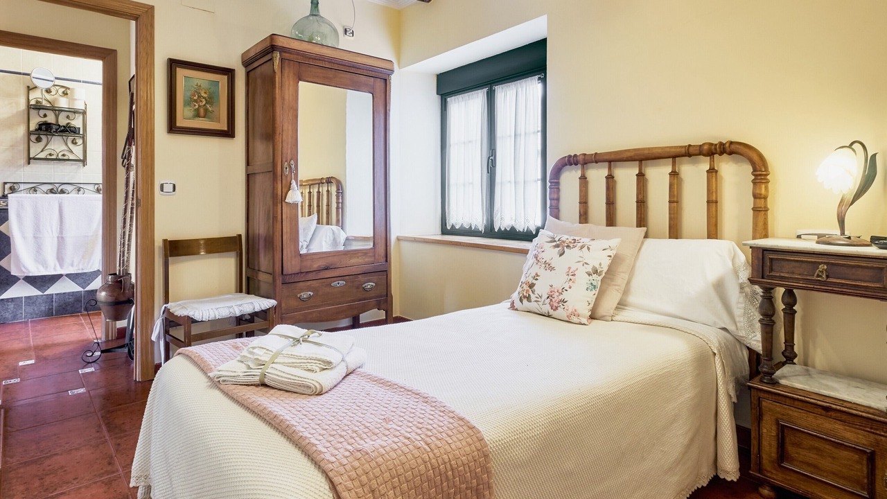Photo of Bedroom in La Pola de Gordon