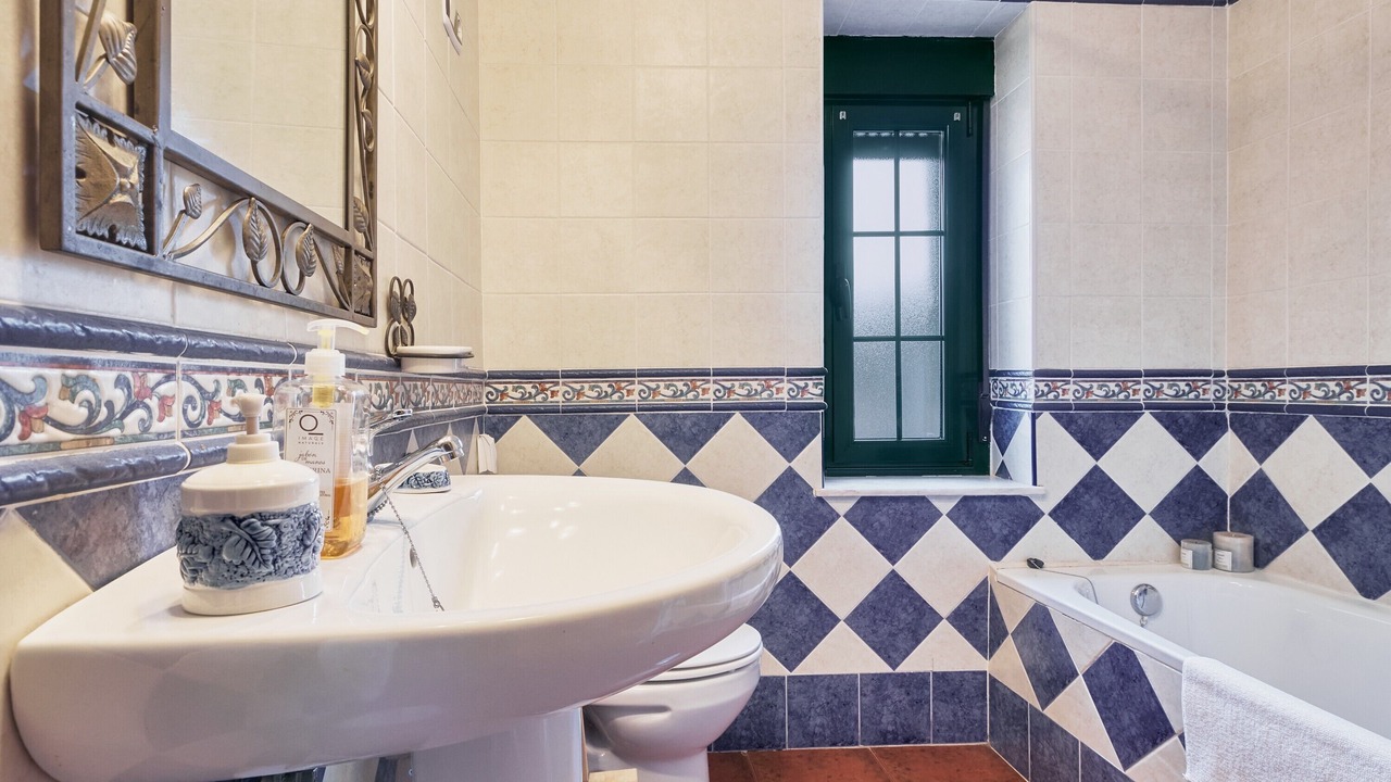 Photo of Bathroom in La Pola de Gordon