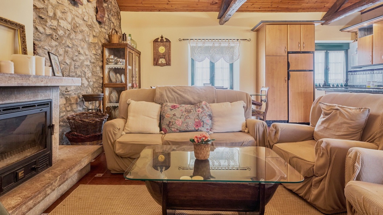 Photo of Livingroom in La Pola de Gordon