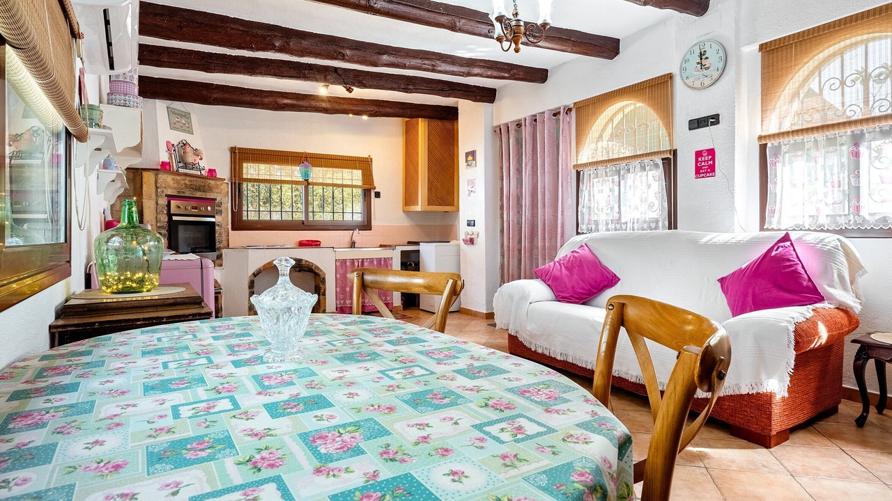 Photo of Livingroom in Botarell