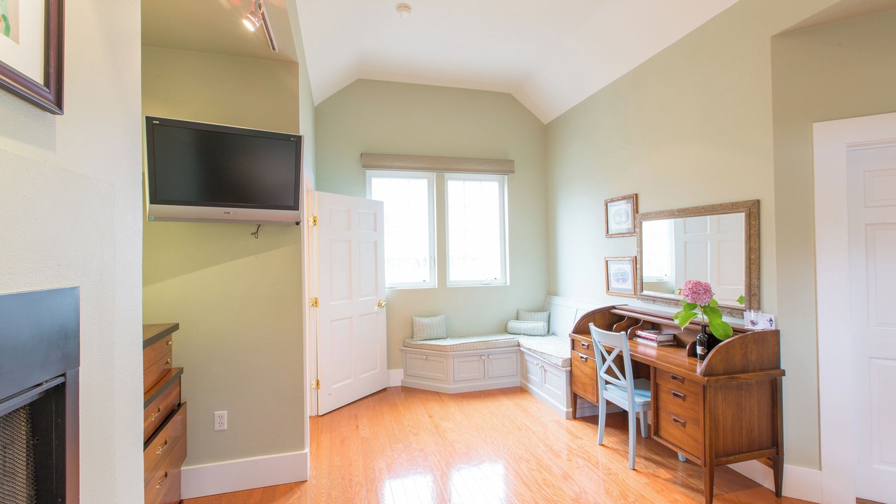 Photo of Others in St. Helena