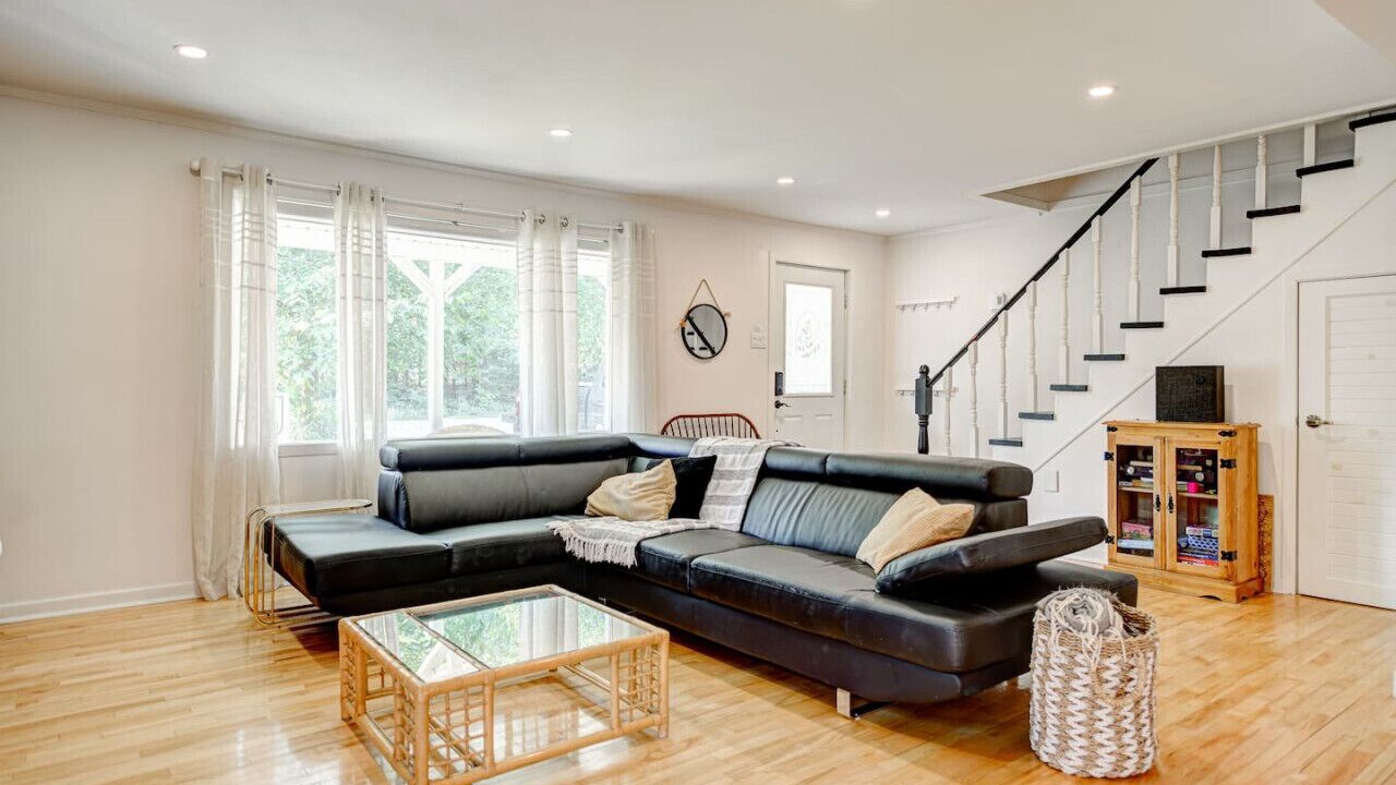 Photo of Livingroom in Sainte-Lucie-des-Laurentides