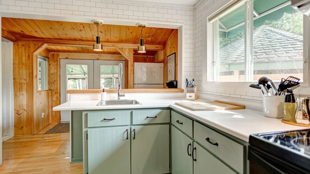 Photo of Kitchen in Sainte-Lucie-des-Laurentides