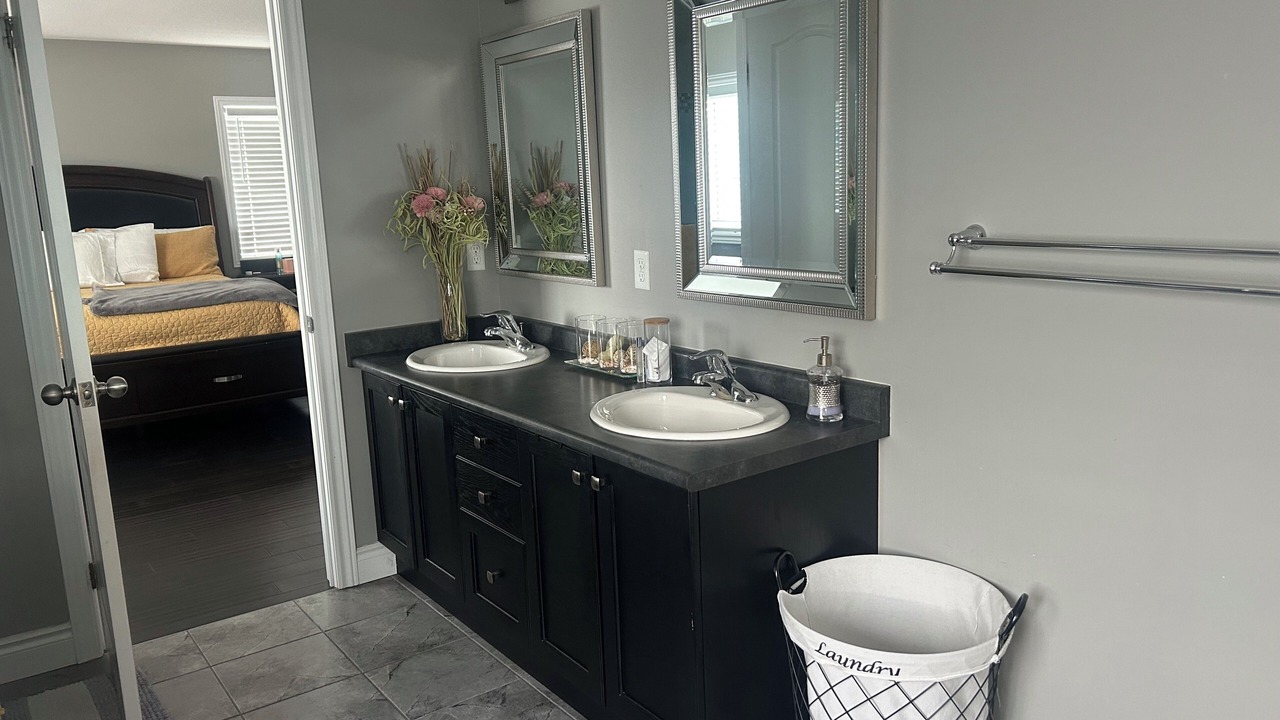 Photo of Bathroom in Doon South