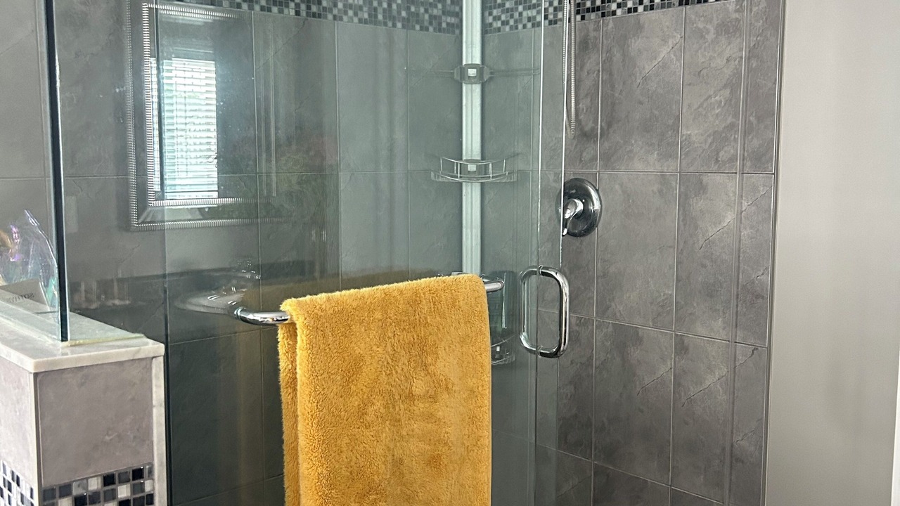 Photo of Bathroom in Doon South