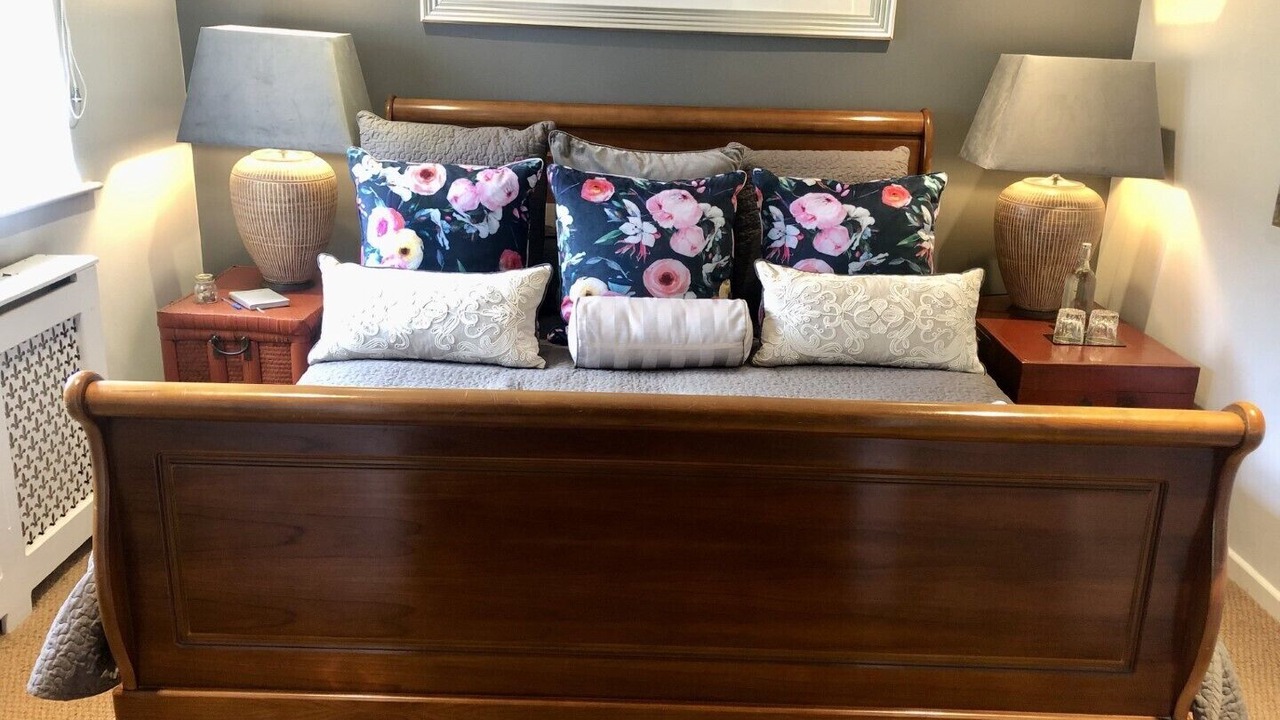 Photo of Others in Upper Dicker