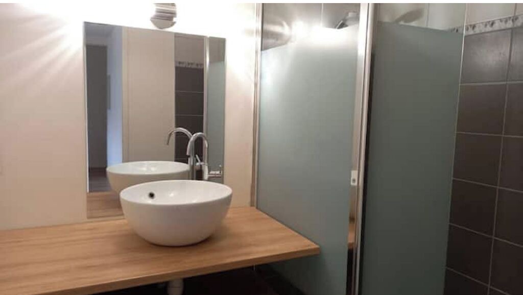 Photo of Bathroom in Francisco-Ferrer - Vern