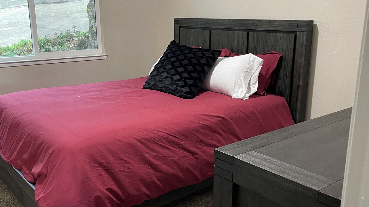 Photo of Bedroom in Kelseyville