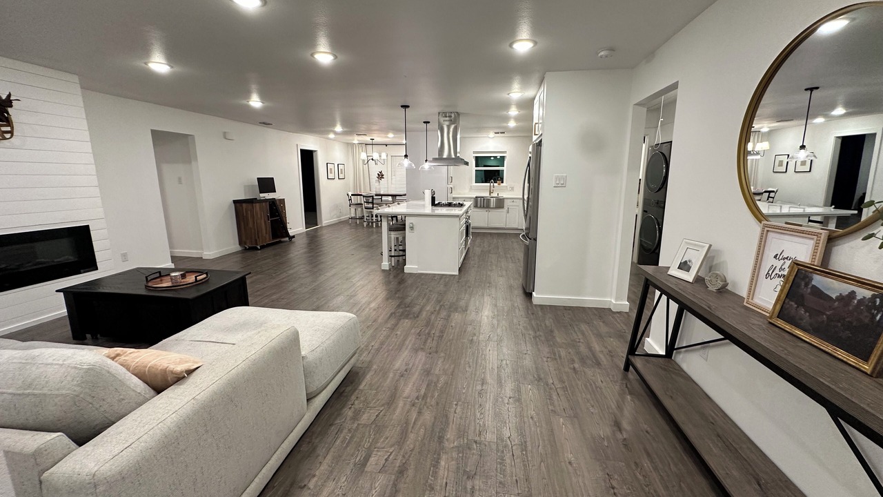 Photo of Livingroom in Garland