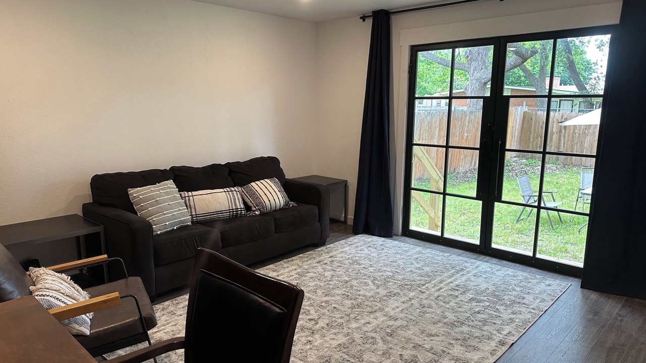 Photo of Livingroom in Garland