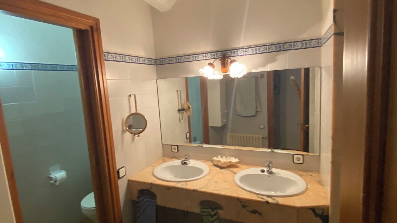 Photo of Bathroom in Capafonts