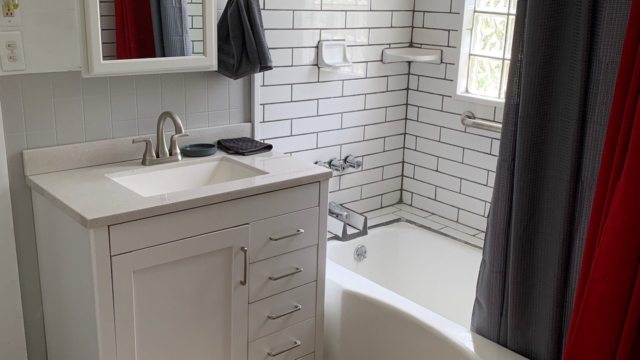 Photo of Bathroom in Orange