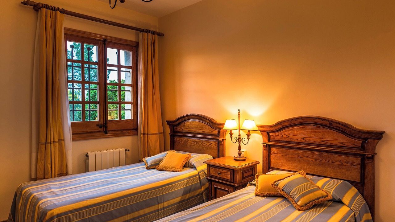Photo of Bedroom in Llambilles
