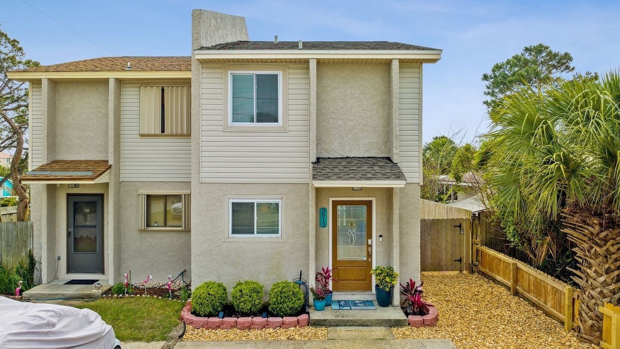 Photo of Others in Biltmore Beach