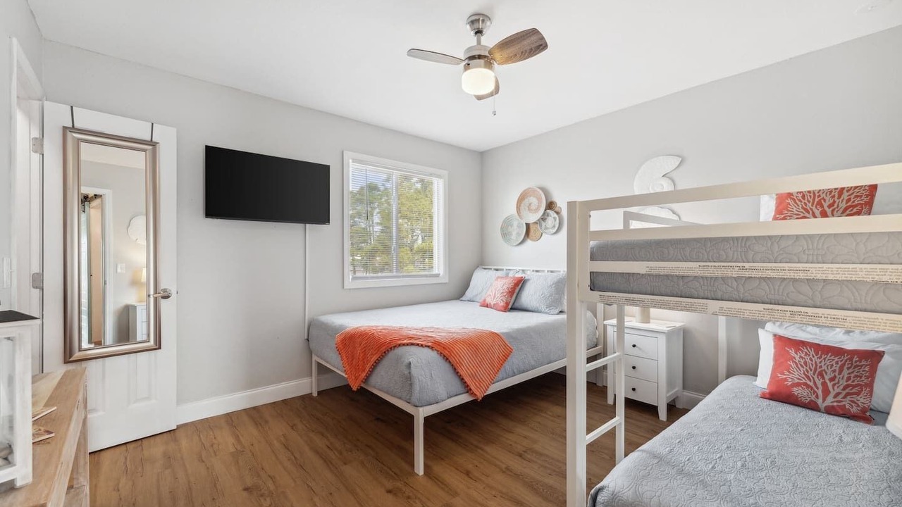 Photo of Others in Biltmore Beach