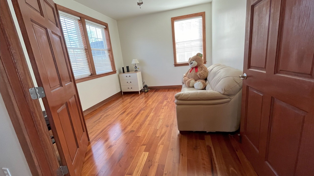 Photo of Livingroom in Romulus