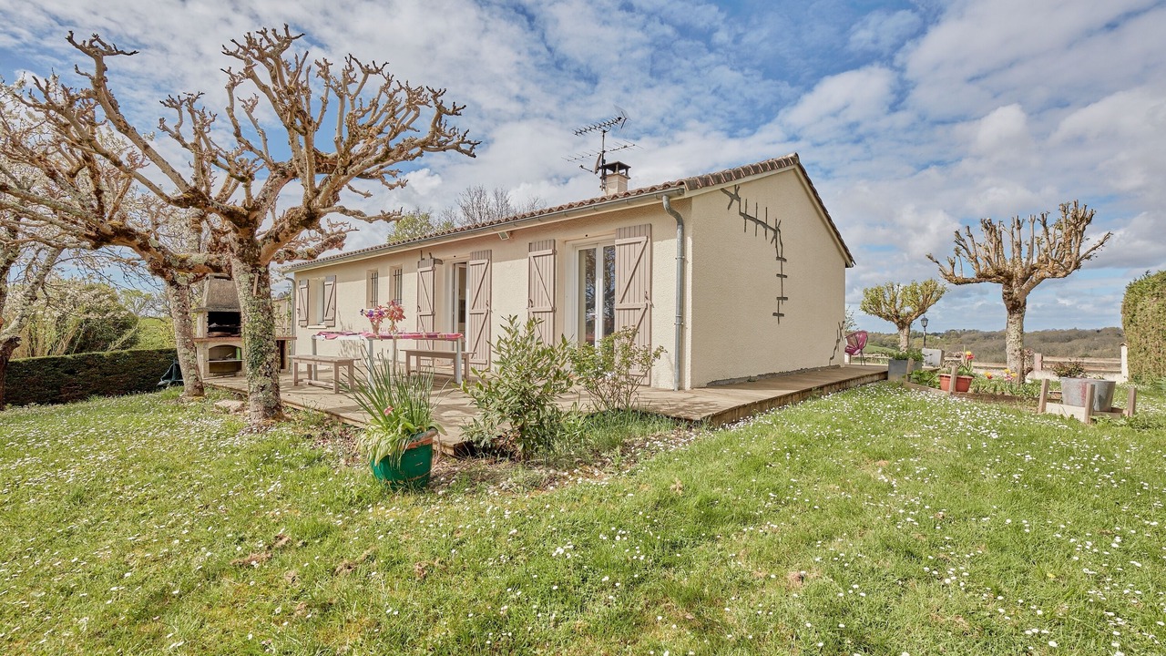 Photo of Outdoor in Moirax