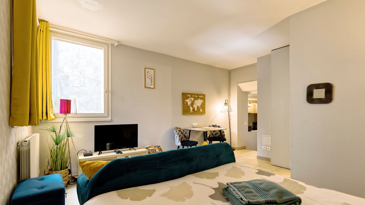 Photo of Bedroom in Saint Nicolas - Charles III - Ville vieille - Trois Maisons - Leopold