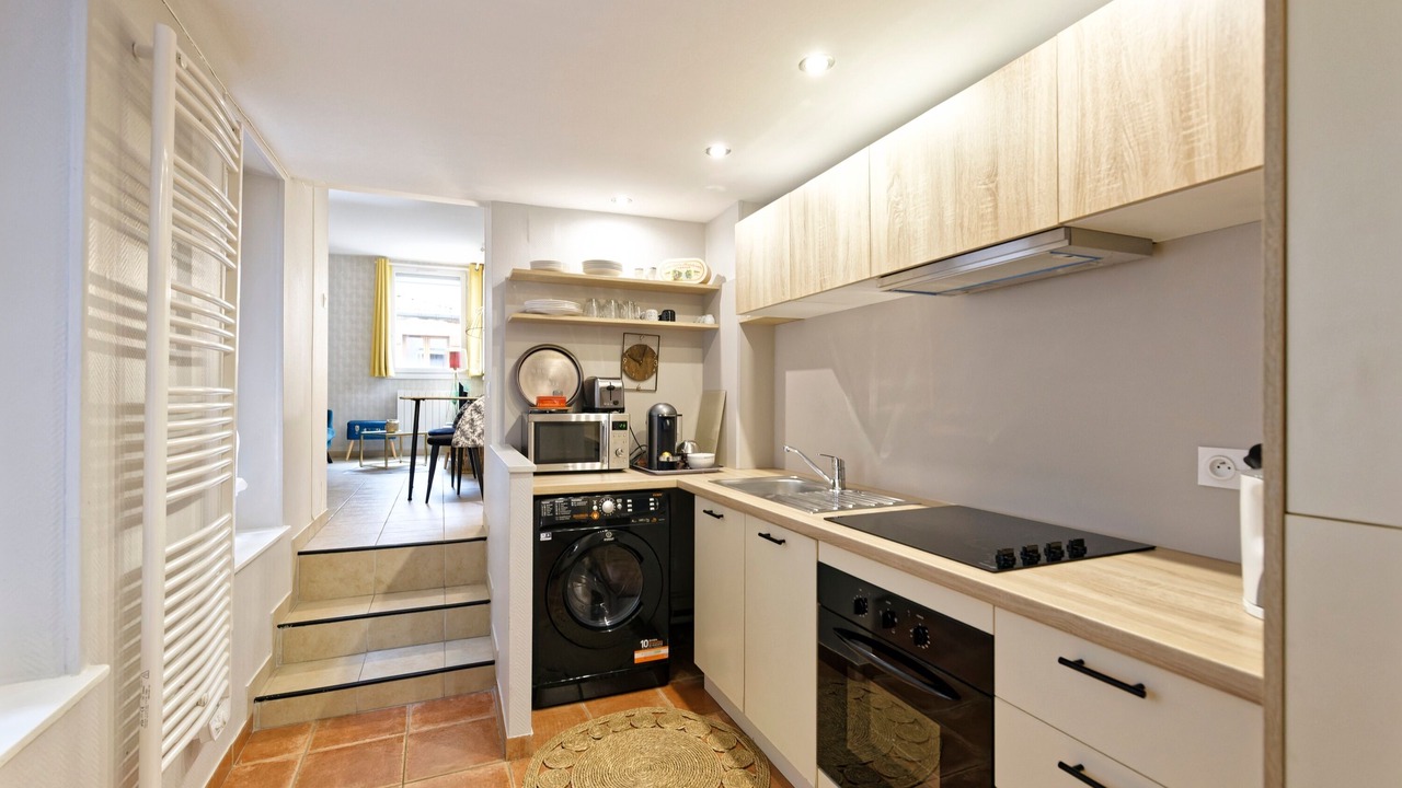 Photo of Kitchen in Saint Nicolas - Charles III - Ville vieille - Trois Maisons - Leopold