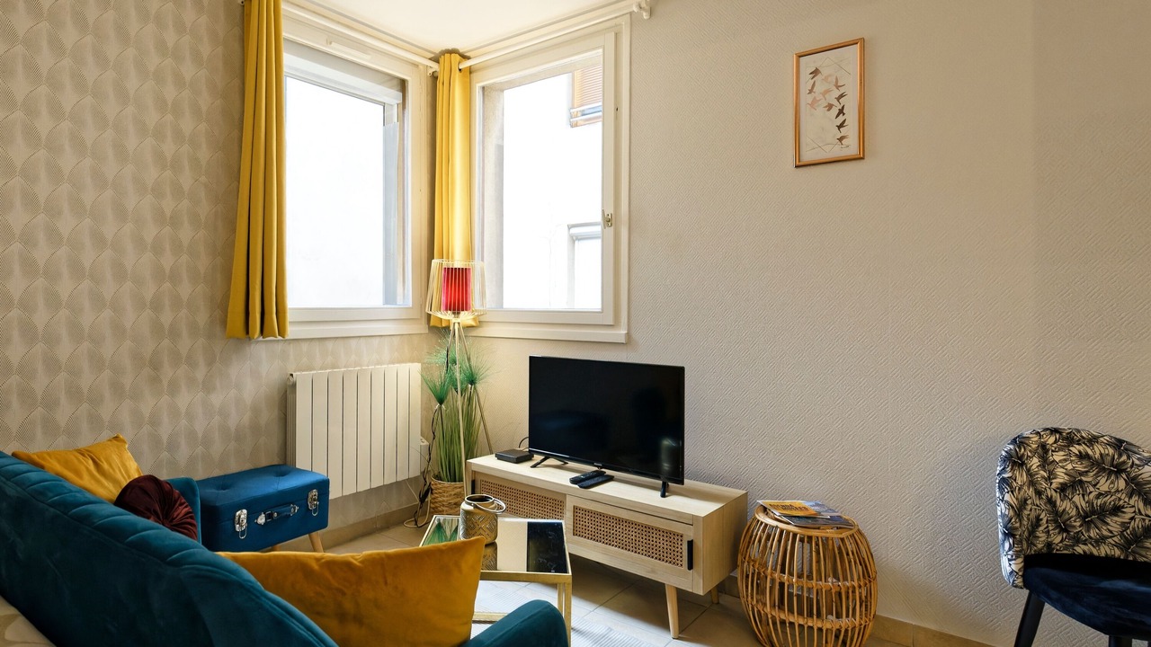Photo of Livingroom in Saint Nicolas - Charles III - Ville vieille - Trois Maisons - Leopold
