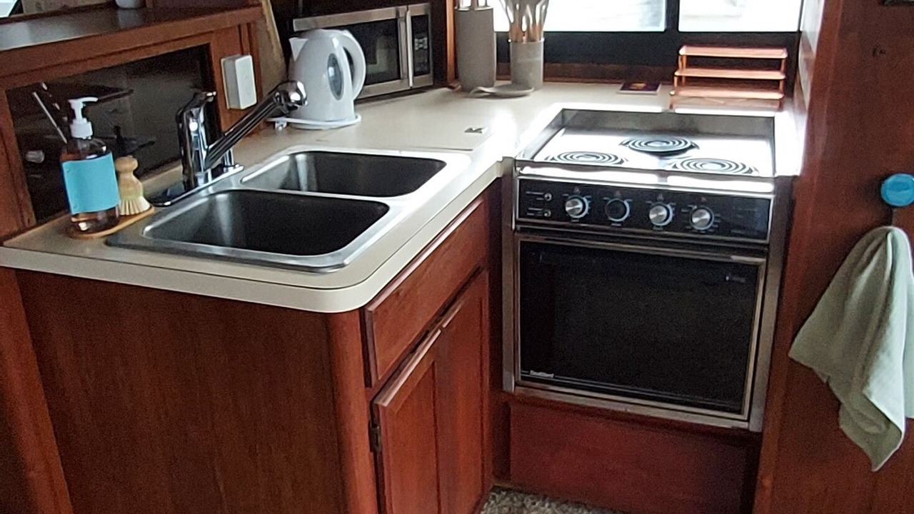 Photo of Kitchen in East Queen Anne
