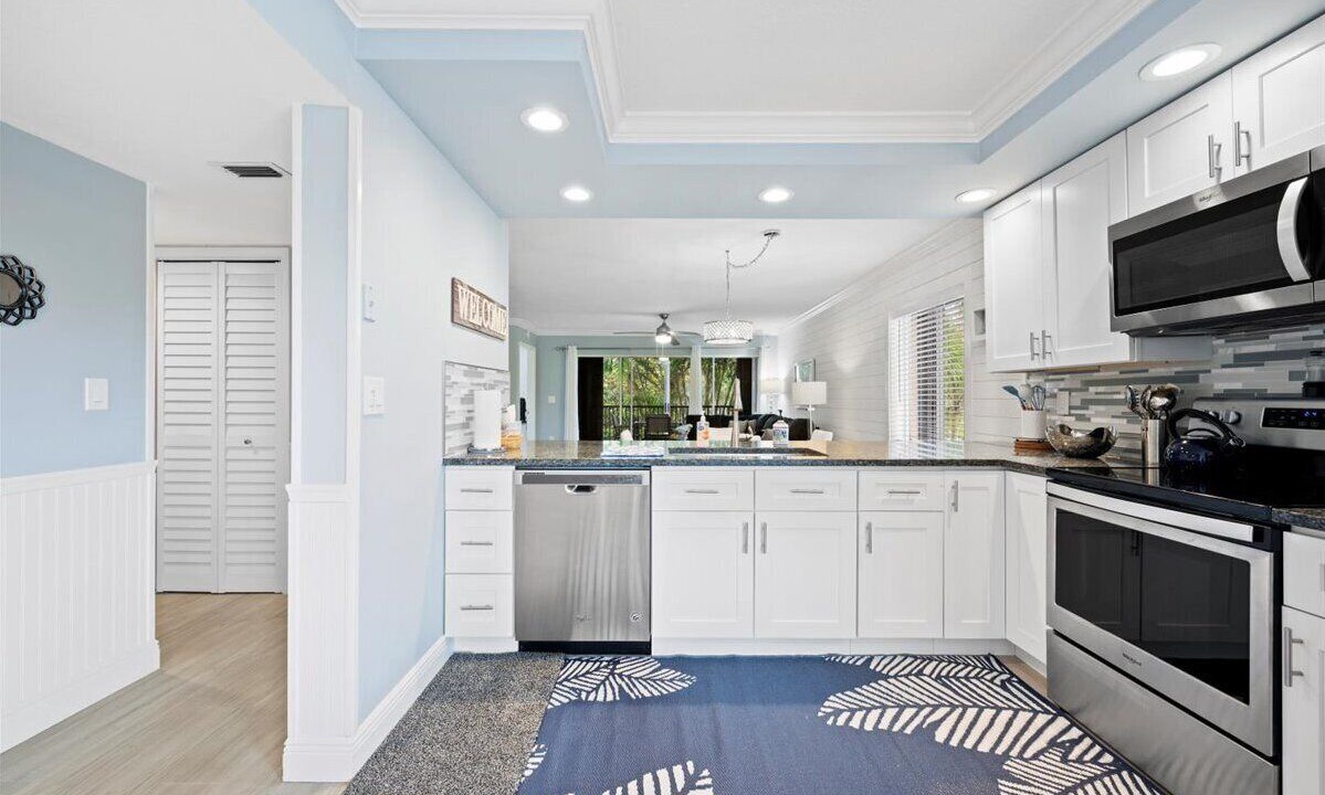 Photo of Kitchen in Jupiter Bay