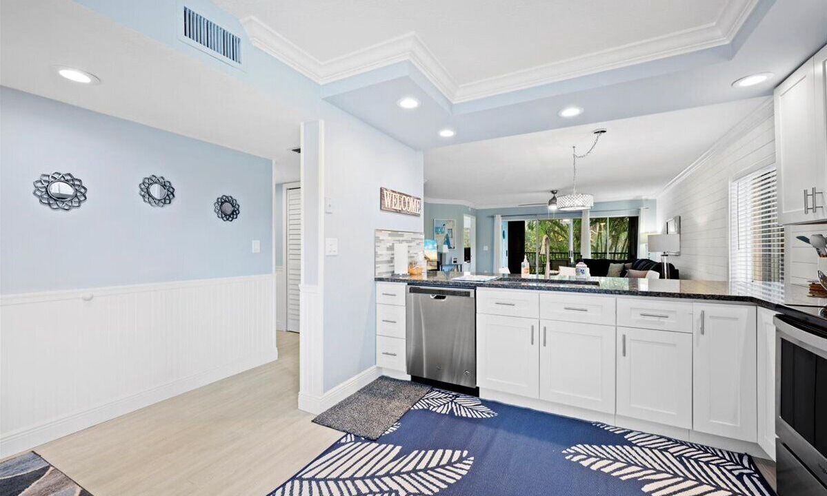 Photo of Kitchen in Jupiter Bay