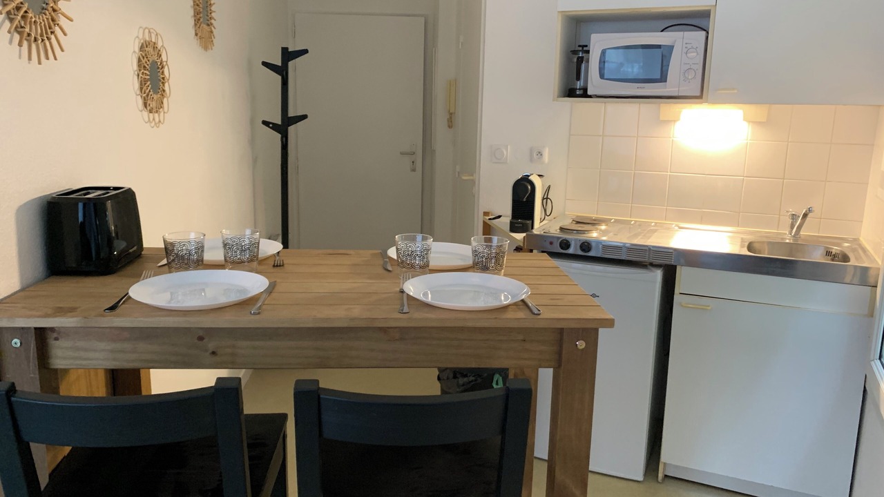 Photo of Kitchen in Zone Activite Nord-Ouest
