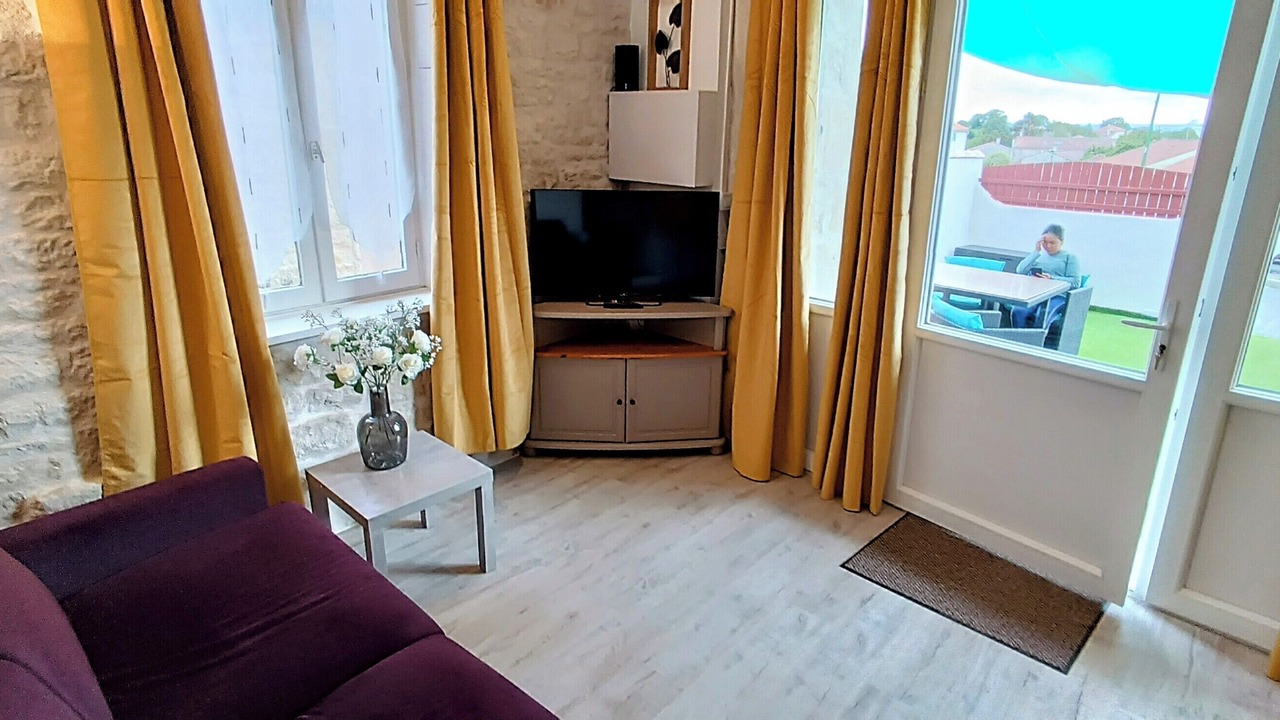 Photo of Livingroom in Saint-Michel-le-Cloucq