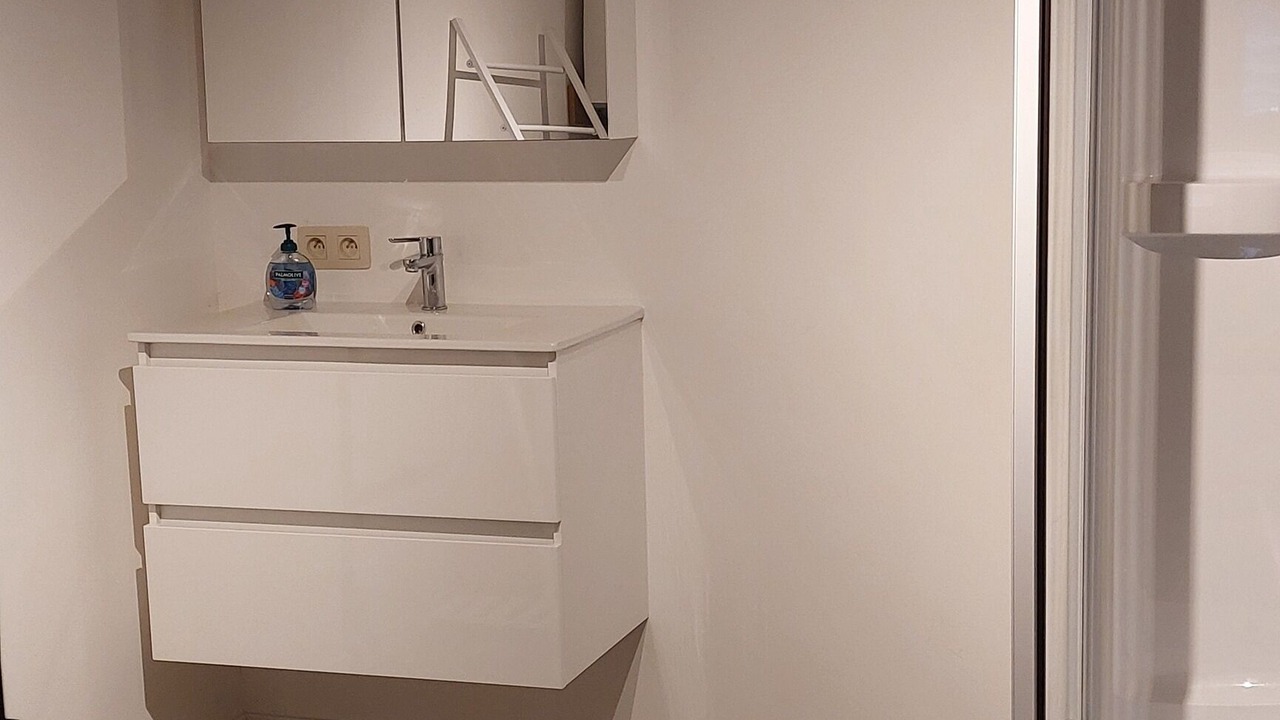 Photo of Bathroom in Estrees-les-Crecy