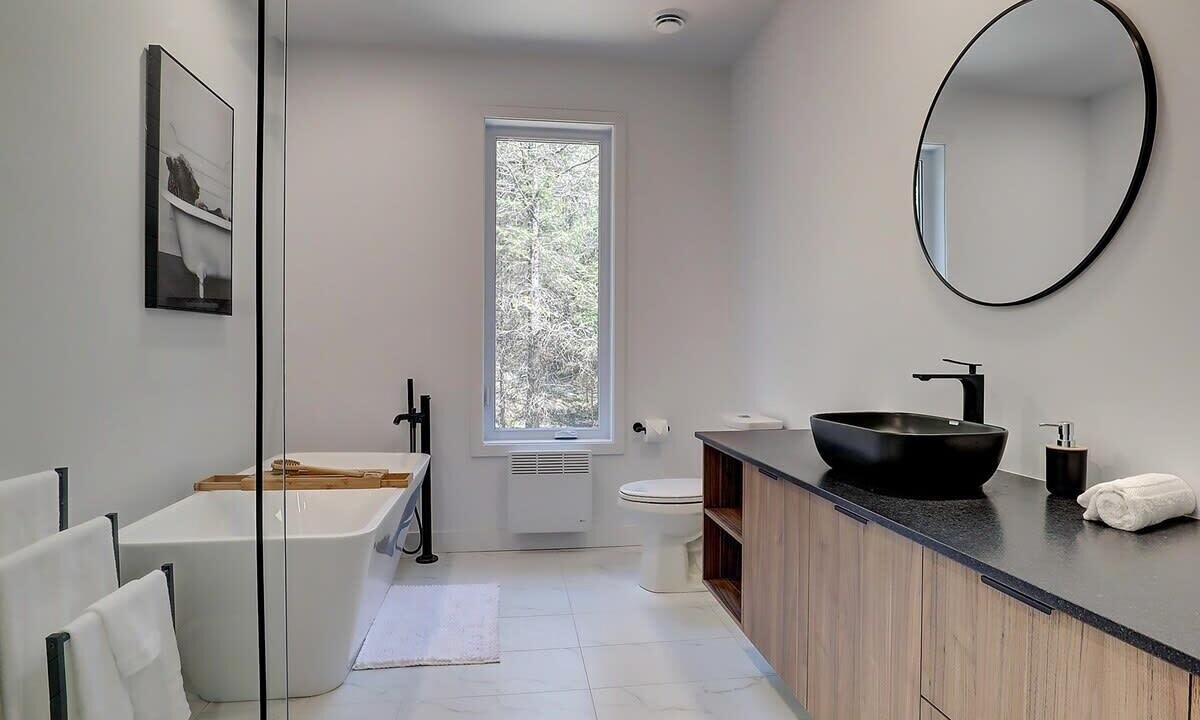 Photo of Bathroom in Weedon