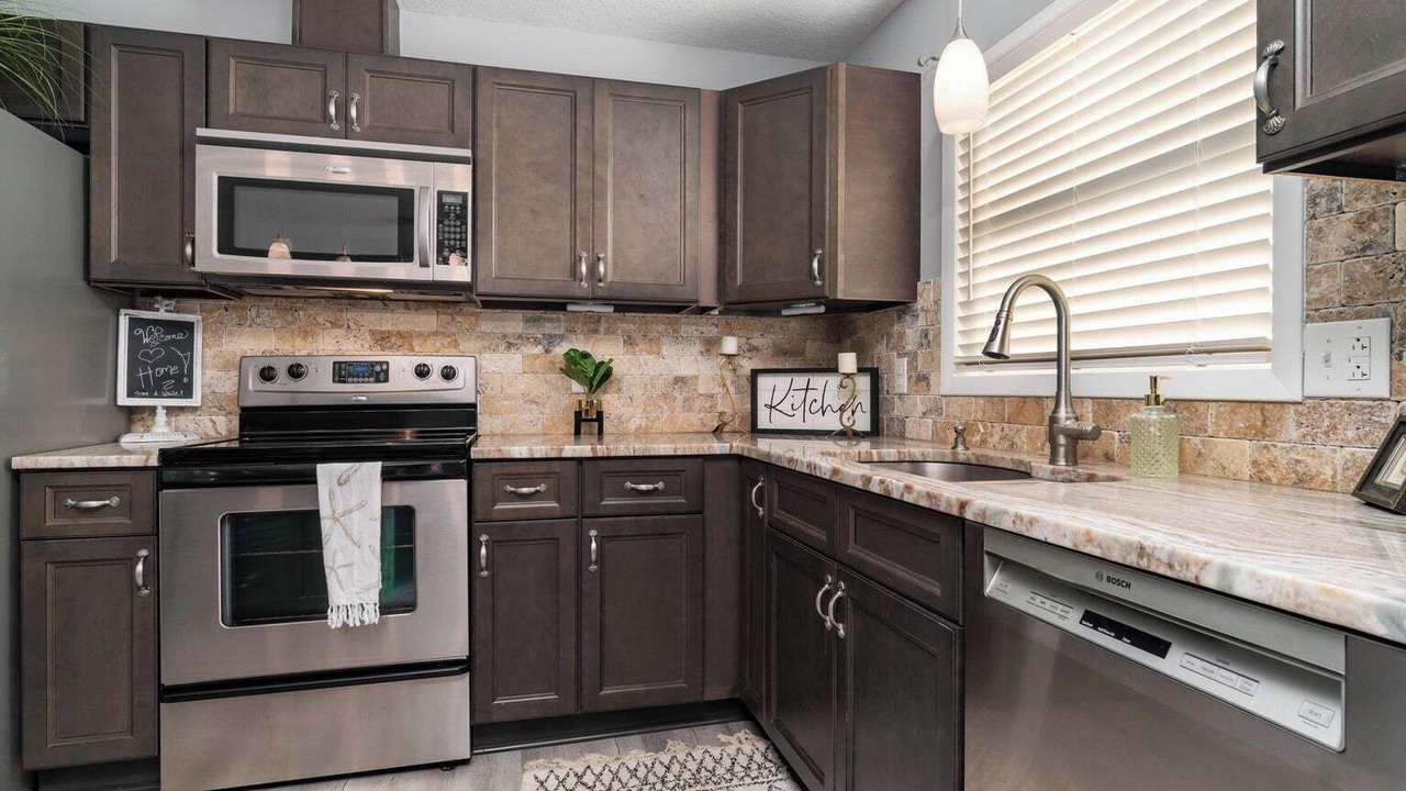 Photo of Kitchen in Peletier